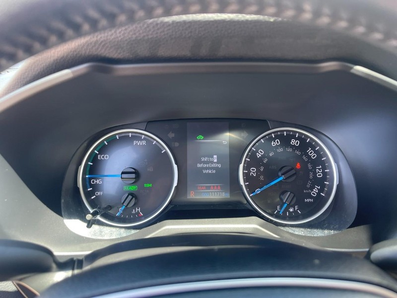 Toyota RAV4 Hybrid Vehicle Image 34