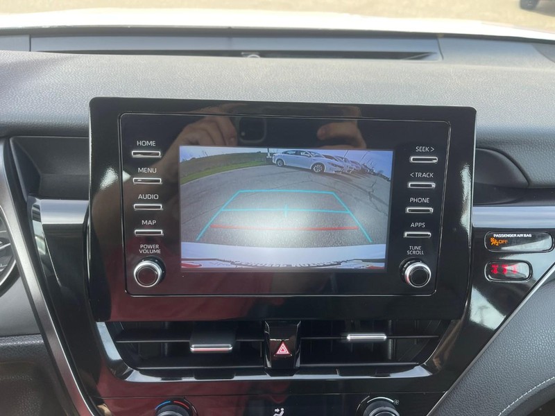 Toyota Camry Vehicle Image 25