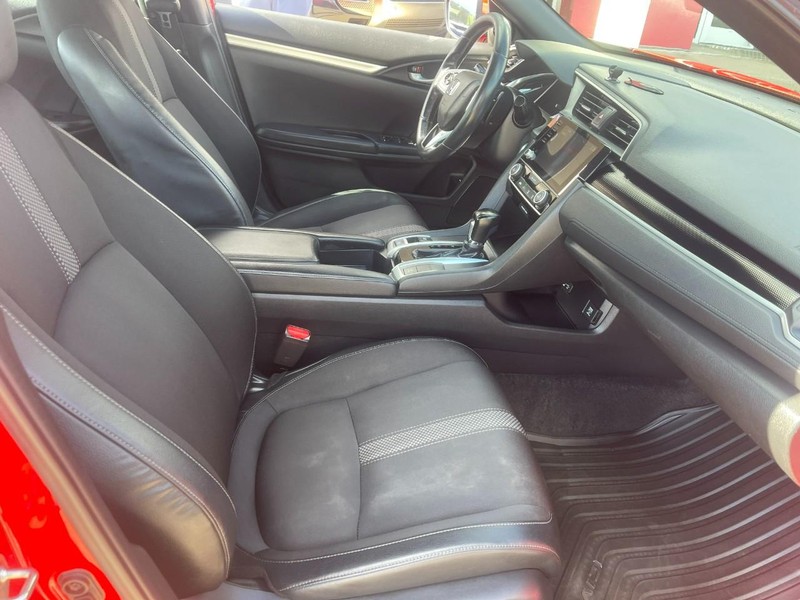 Honda Civic Sedan Vehicle Image 09