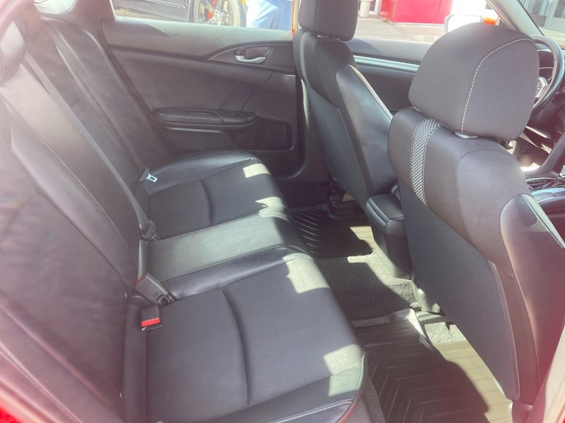 Honda Civic Sedan Vehicle Image 11