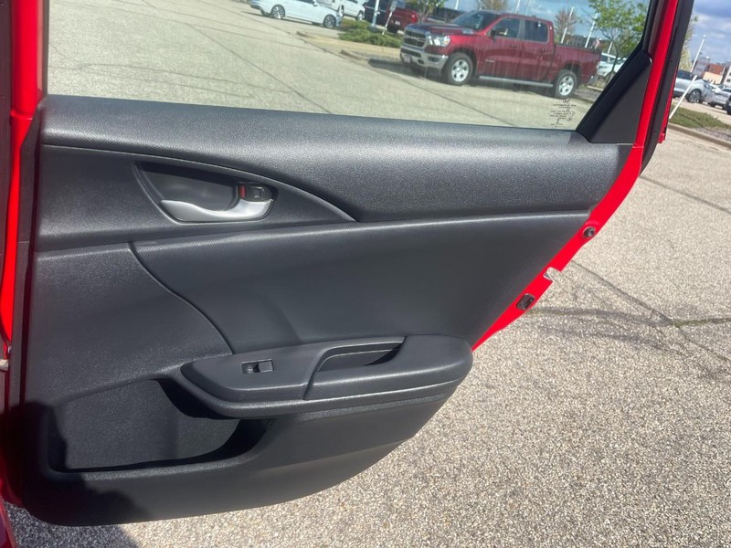 Honda Civic Sedan Vehicle Image 12