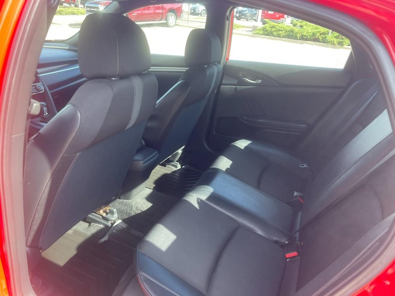 Honda Civic Sedan Vehicle Image 14