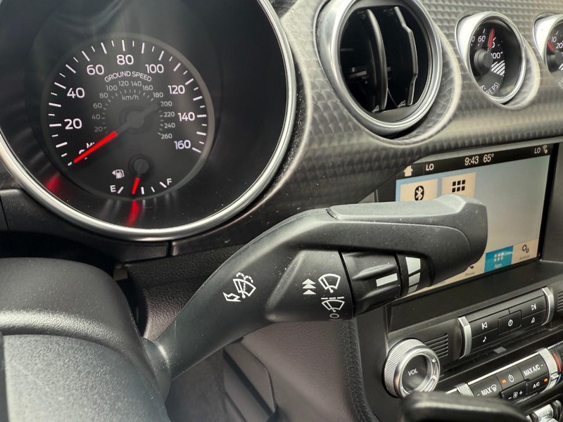 Ford Mustang Vehicle Image 20