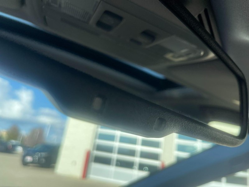 Honda CR-V Vehicle Image 38