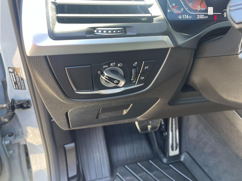 BMW X3 Vehicle Image 28