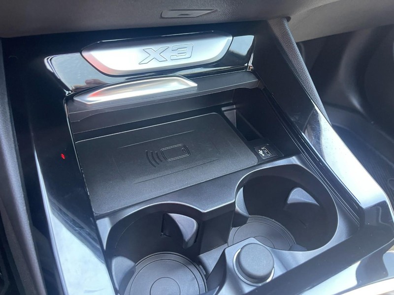 BMW X3 Vehicle Image 31