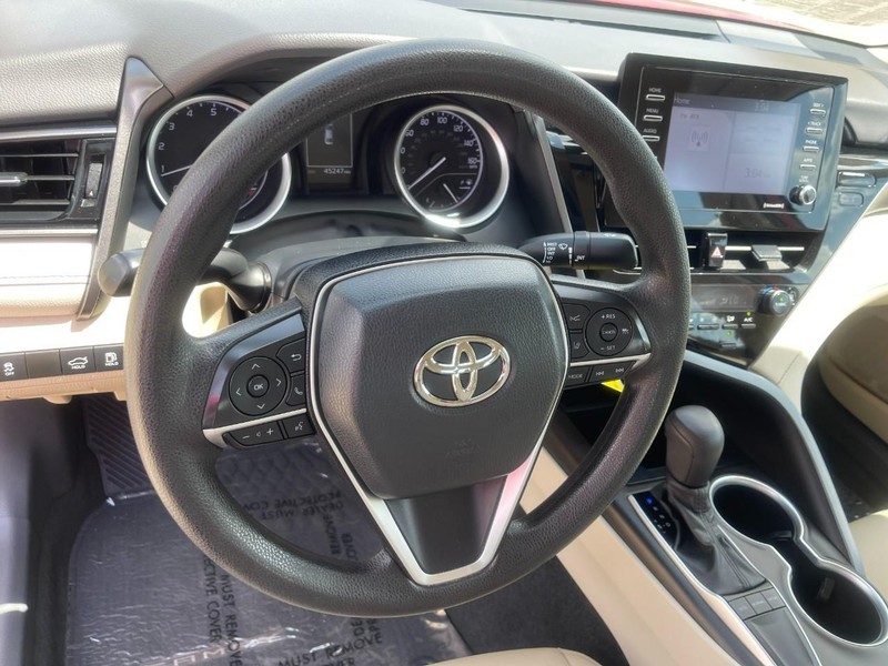 Toyota Camry Vehicle Image 23