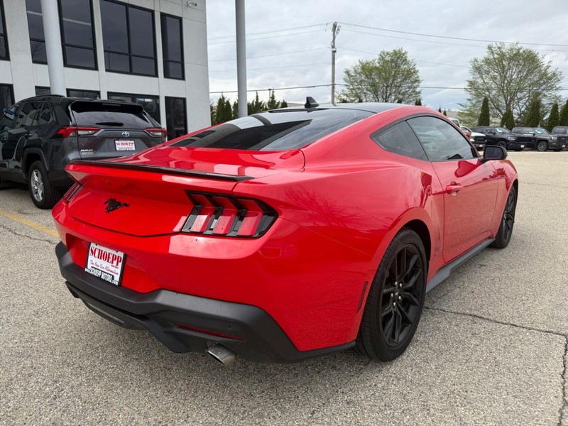 Ford Mustang Vehicle Image 05
