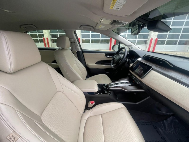 Honda Clarity Plug-In Hybrid Vehicle Image 11