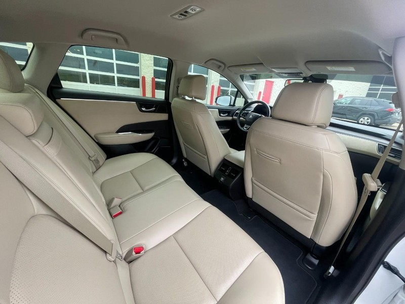 Honda Clarity Plug-In Hybrid Vehicle Image 15