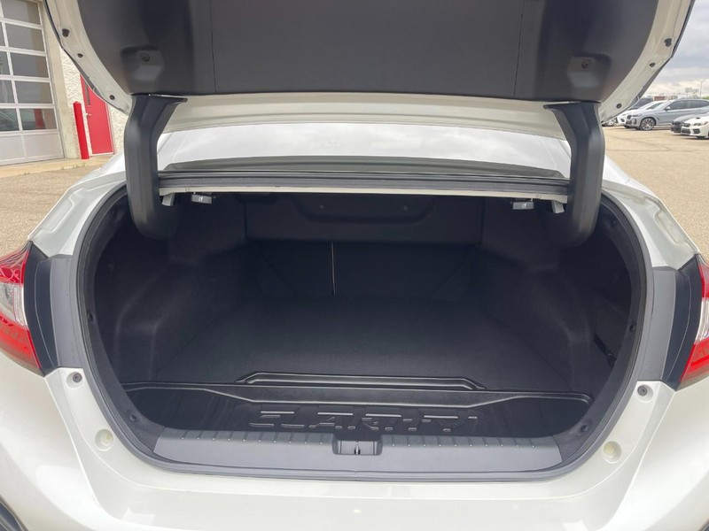 Honda Clarity Plug-In Hybrid Vehicle Image 17