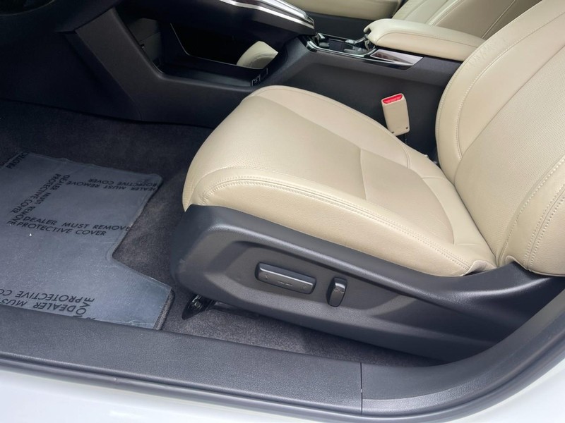 Honda Clarity Plug-In Hybrid Vehicle Image 21