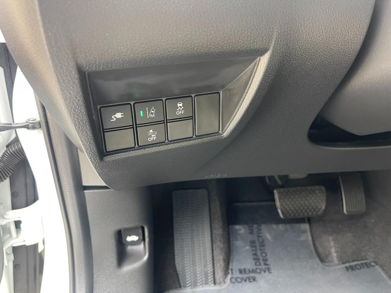 Honda Clarity Plug-In Hybrid Vehicle Image 25