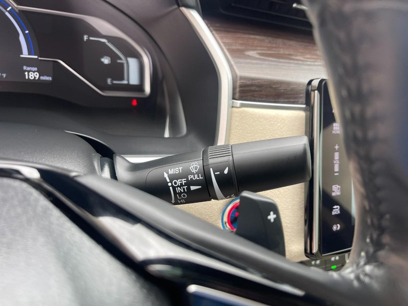 Honda Clarity Plug-In Hybrid Vehicle Image 30
