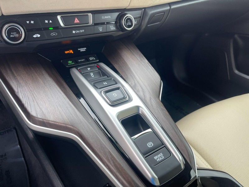 Honda Clarity Plug-In Hybrid Vehicle Image 32