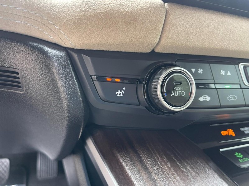 Honda Clarity Plug-In Hybrid Vehicle Image 35