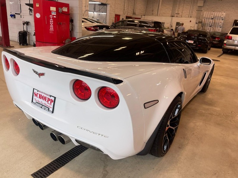 Chevrolet Corvette Vehicle Image 03