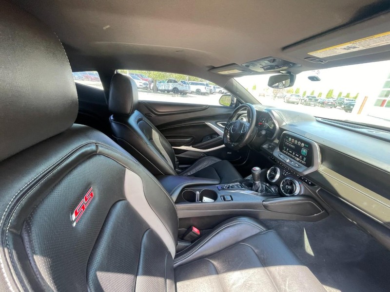 Chevrolet Camaro Vehicle Image 10