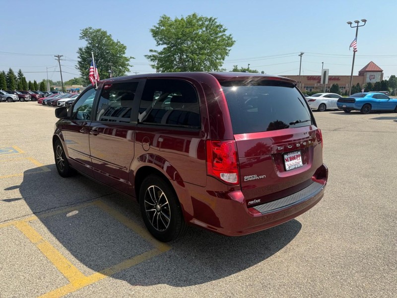 Dodge Grand Caravan Vehicle Image 07
