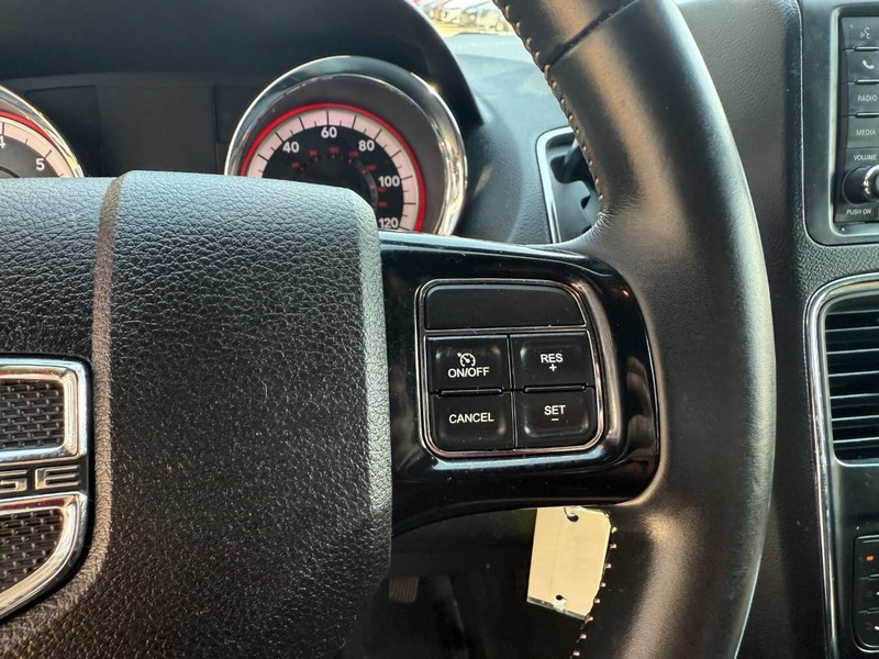 Dodge Grand Caravan Vehicle Image 22