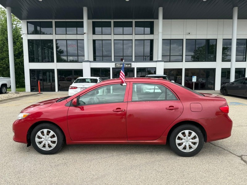 Toyota Corolla Vehicle Image 08