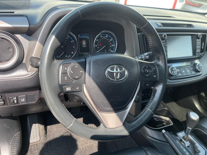 Toyota RAV4 Vehicle Image 24
