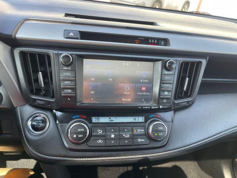 Toyota RAV4 Vehicle Image 26