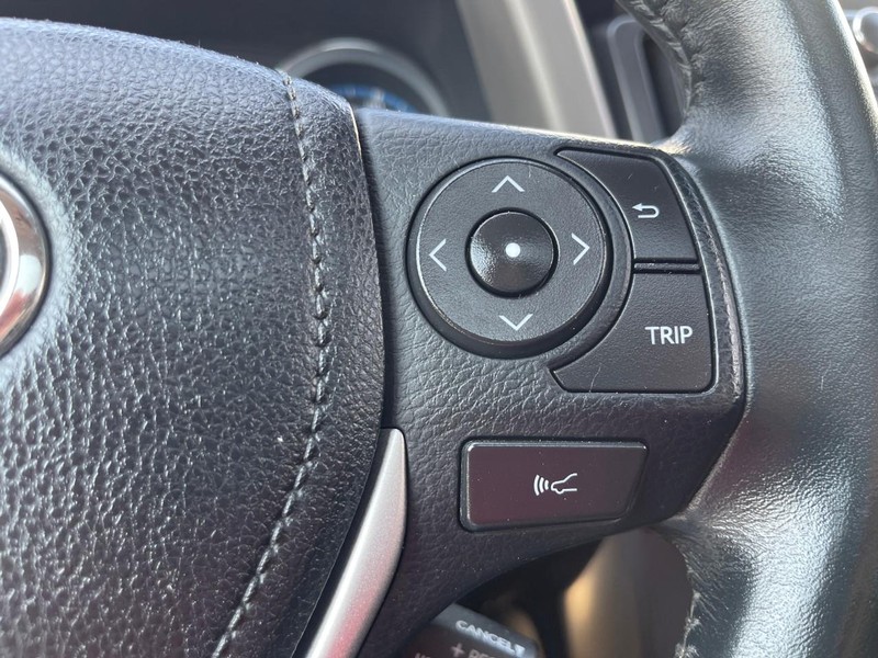 Toyota RAV4 Vehicle Image 30