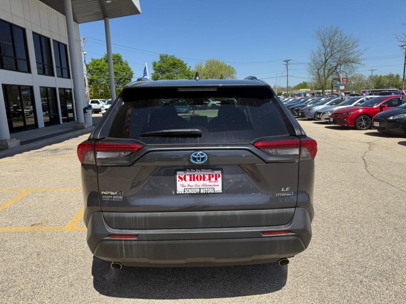 Toyota RAV4 Hybrid Vehicle Image 06