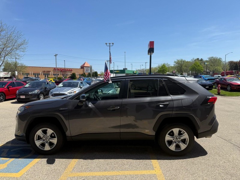 Toyota RAV4 Hybrid Vehicle Image 08