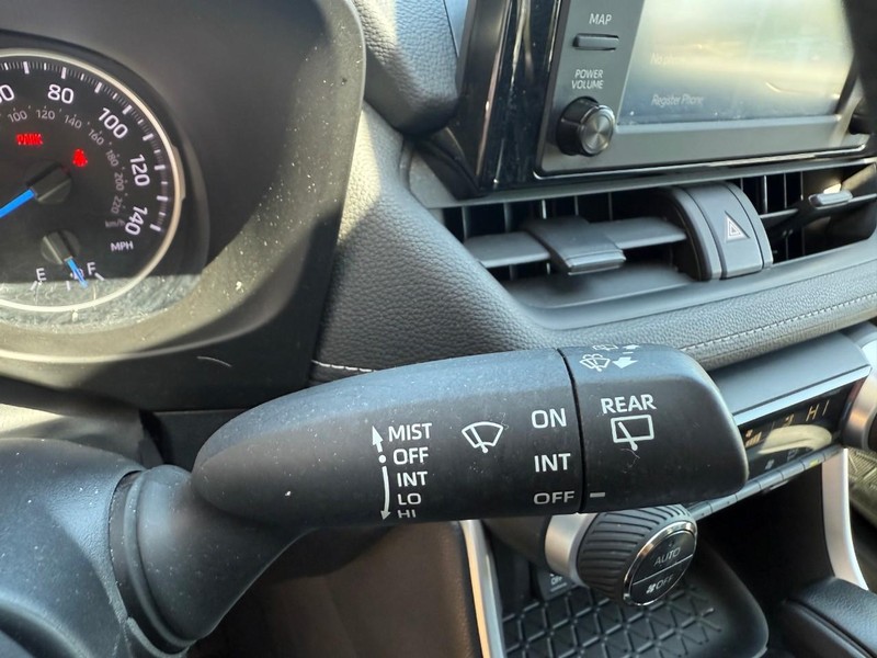Toyota RAV4 Hybrid Vehicle Image 22