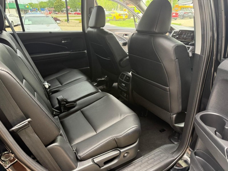 Honda Pilot Vehicle Image 17