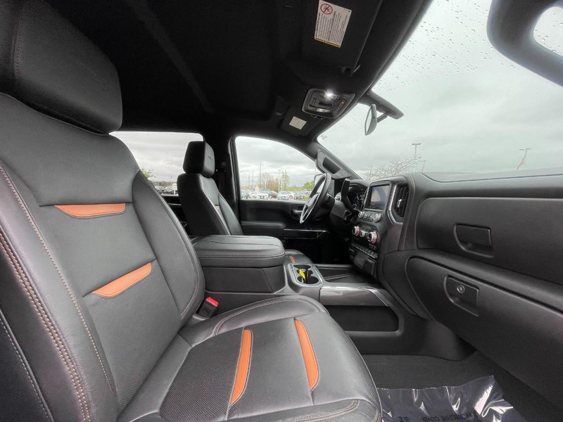 GMC Sierra 2500HD Vehicle Image 11