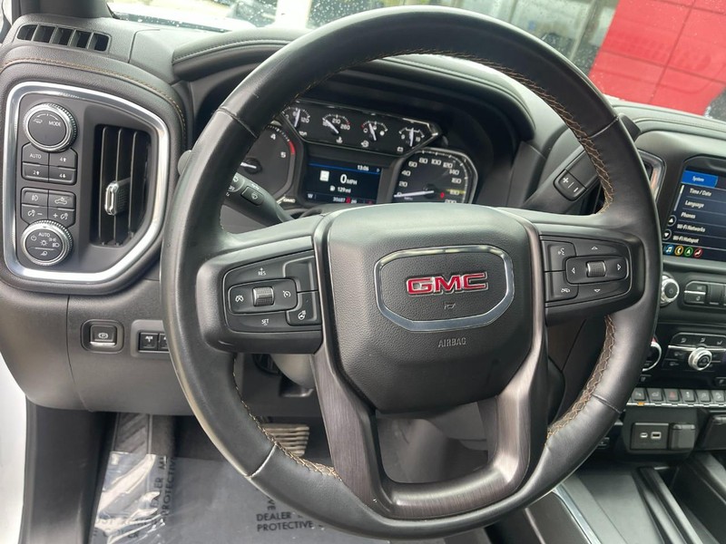 GMC Sierra 2500HD Vehicle Image 27
