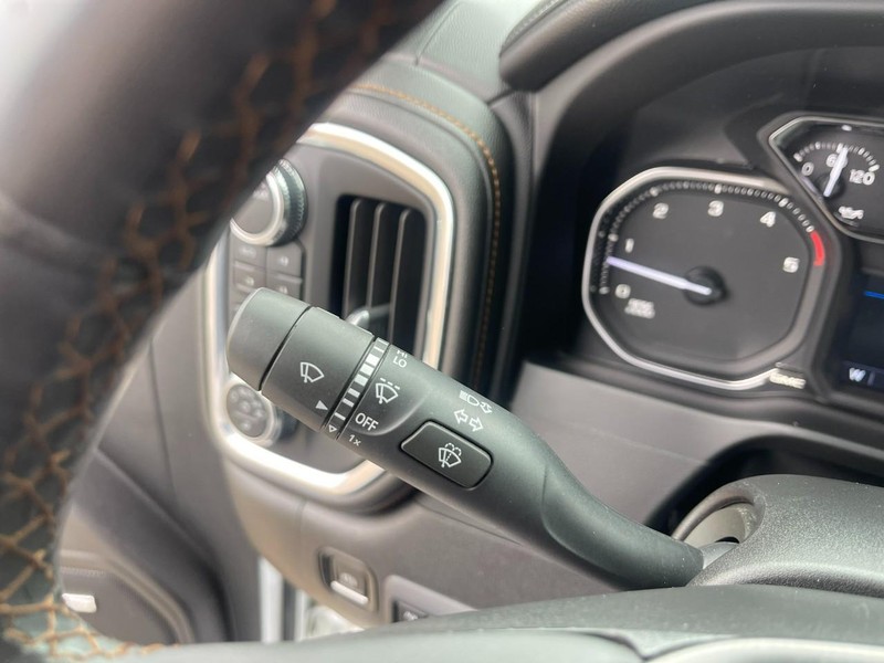 GMC Sierra 2500HD Vehicle Image 30