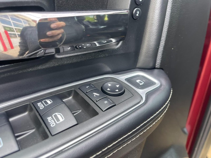 Ram 2500 Vehicle Image 24