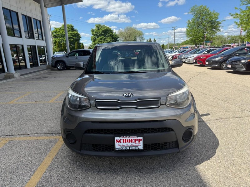 Kia Soul Vehicle Image 02