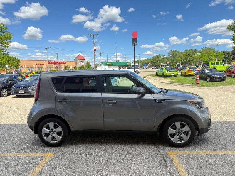 Kia Soul Vehicle Image 04