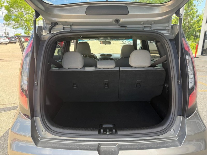 Kia Soul Vehicle Image 13