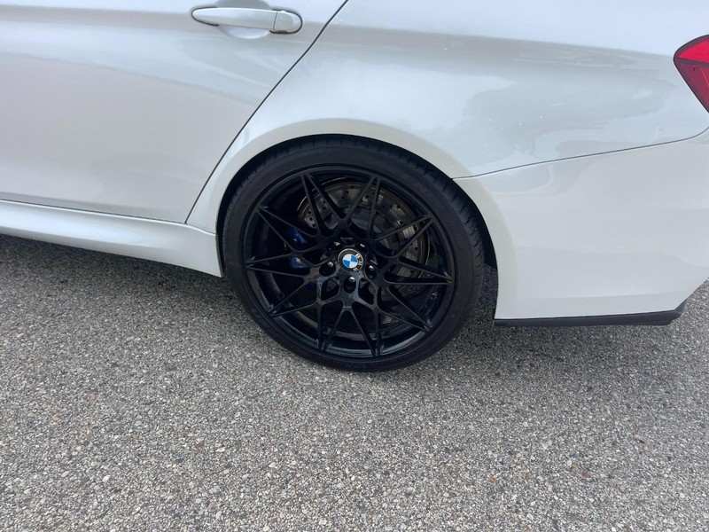 BMW M3 Vehicle Image 05
