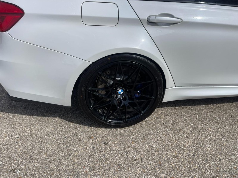 BMW M3 Vehicle Image 08