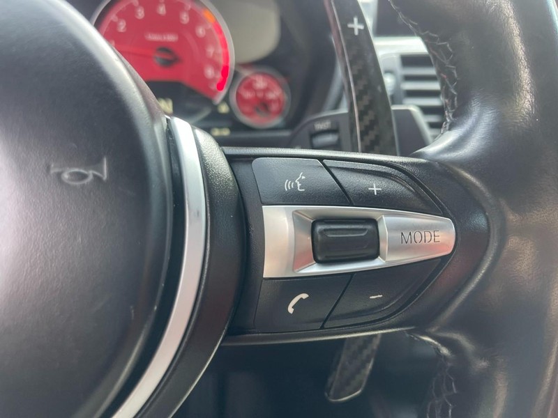 BMW M3 Vehicle Image 27