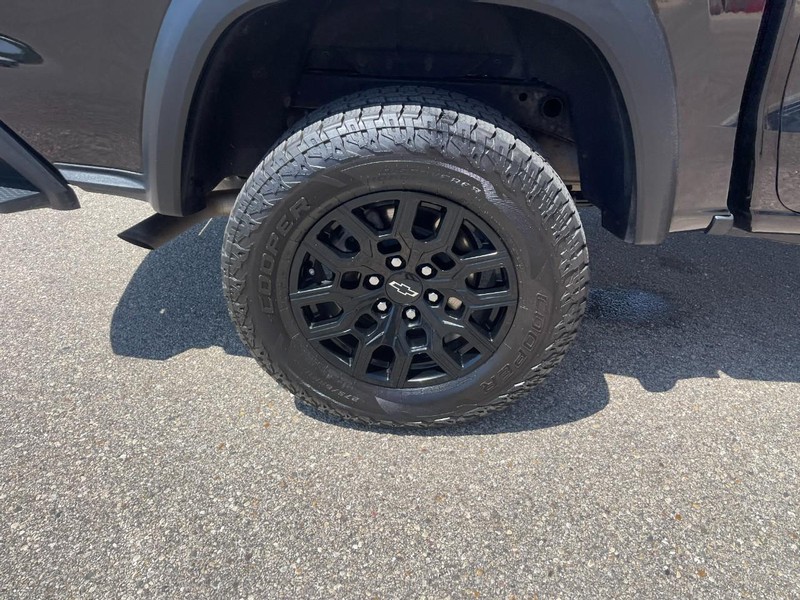 Chevrolet Colorado Vehicle Image 08