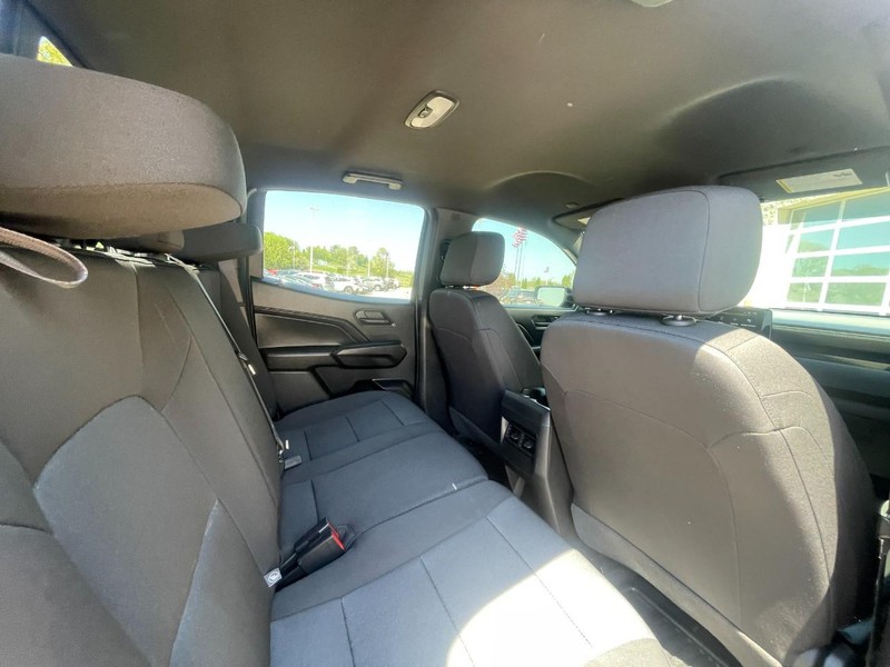 Chevrolet Colorado Vehicle Image 13
