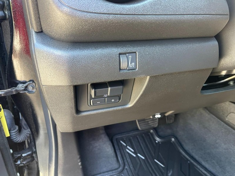 Chevrolet Colorado Vehicle Image 21