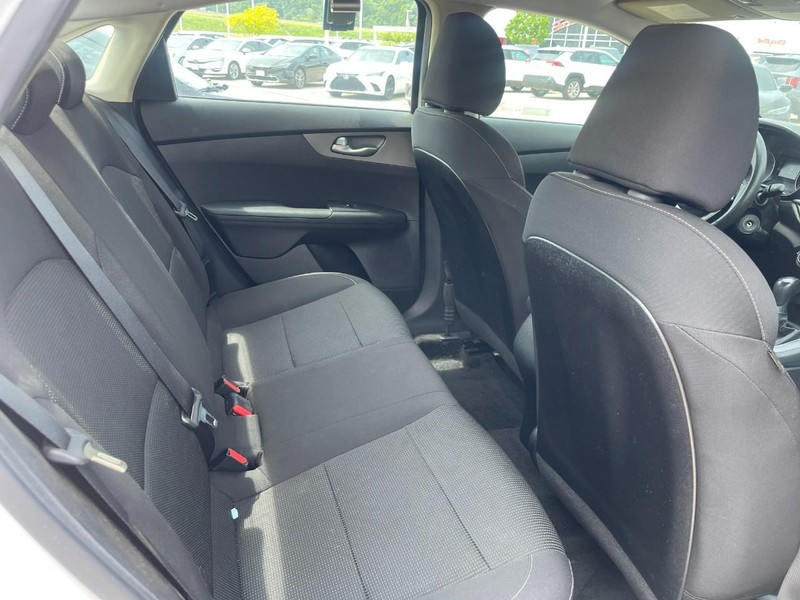 Kia Forte Vehicle Image 08