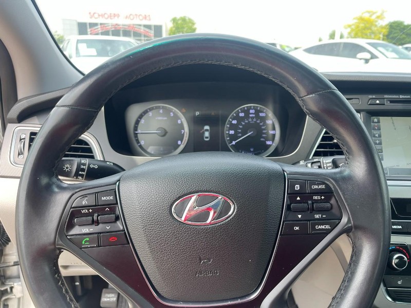Kia Forte Vehicle Image 32