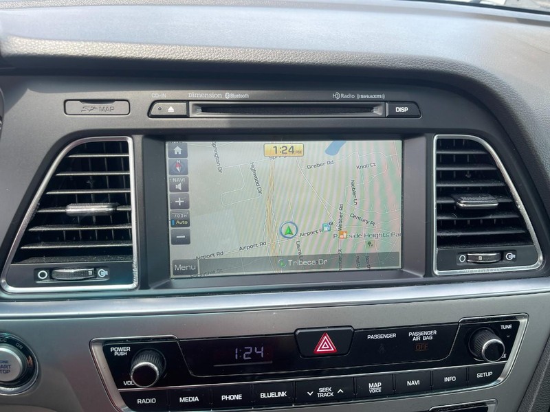 Kia Forte Vehicle Image 33