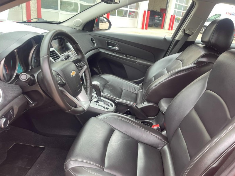 Chevrolet Cruze Vehicle Image 11
