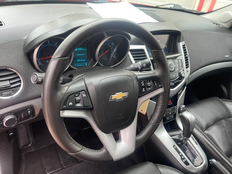 Chevrolet Cruze Vehicle Image 15